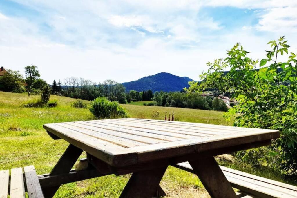 De / Vue Splendide Sur Les Montagnes *